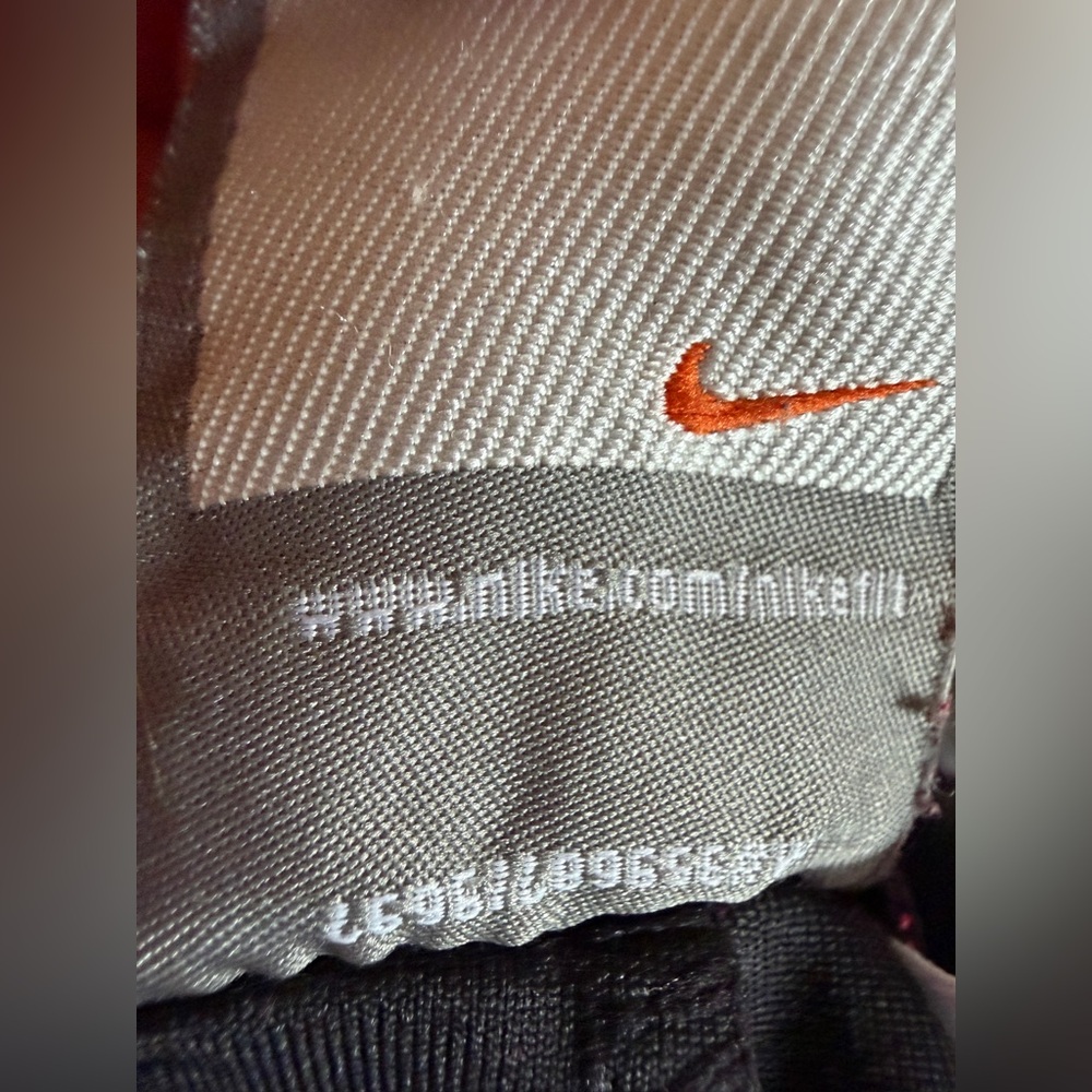 Vintage Women’s Nike Workout Dry Fit Capri Pants - Picture 9 of 9